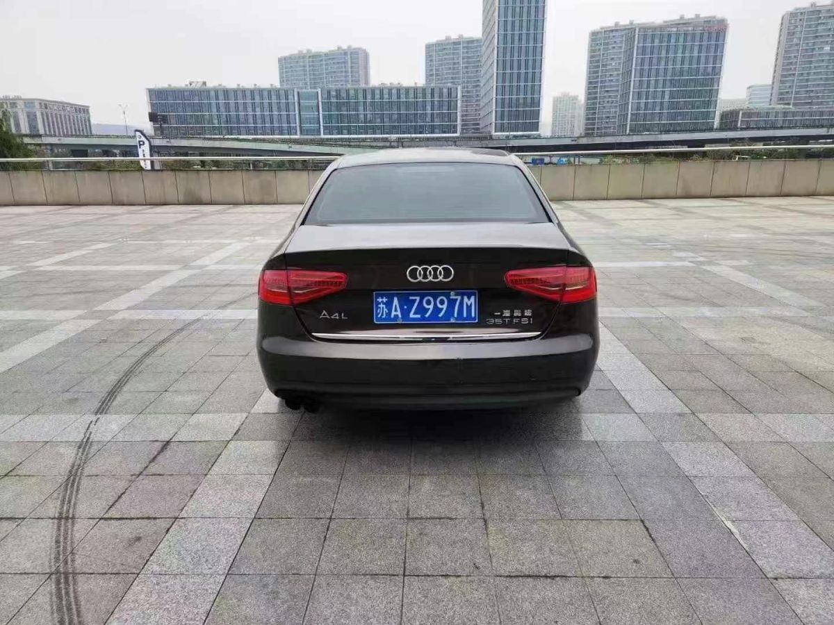 奧迪 奧迪A4L  2015款 A4L 1.8TFSI 30TFSI 舒適型圖片