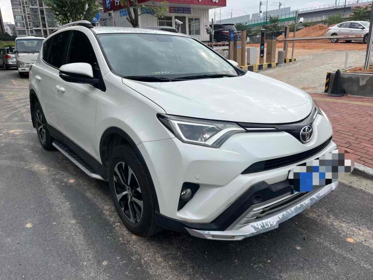 豐田 RAV4  2016款 榮放 2.0L CVT兩驅(qū)都市版圖片