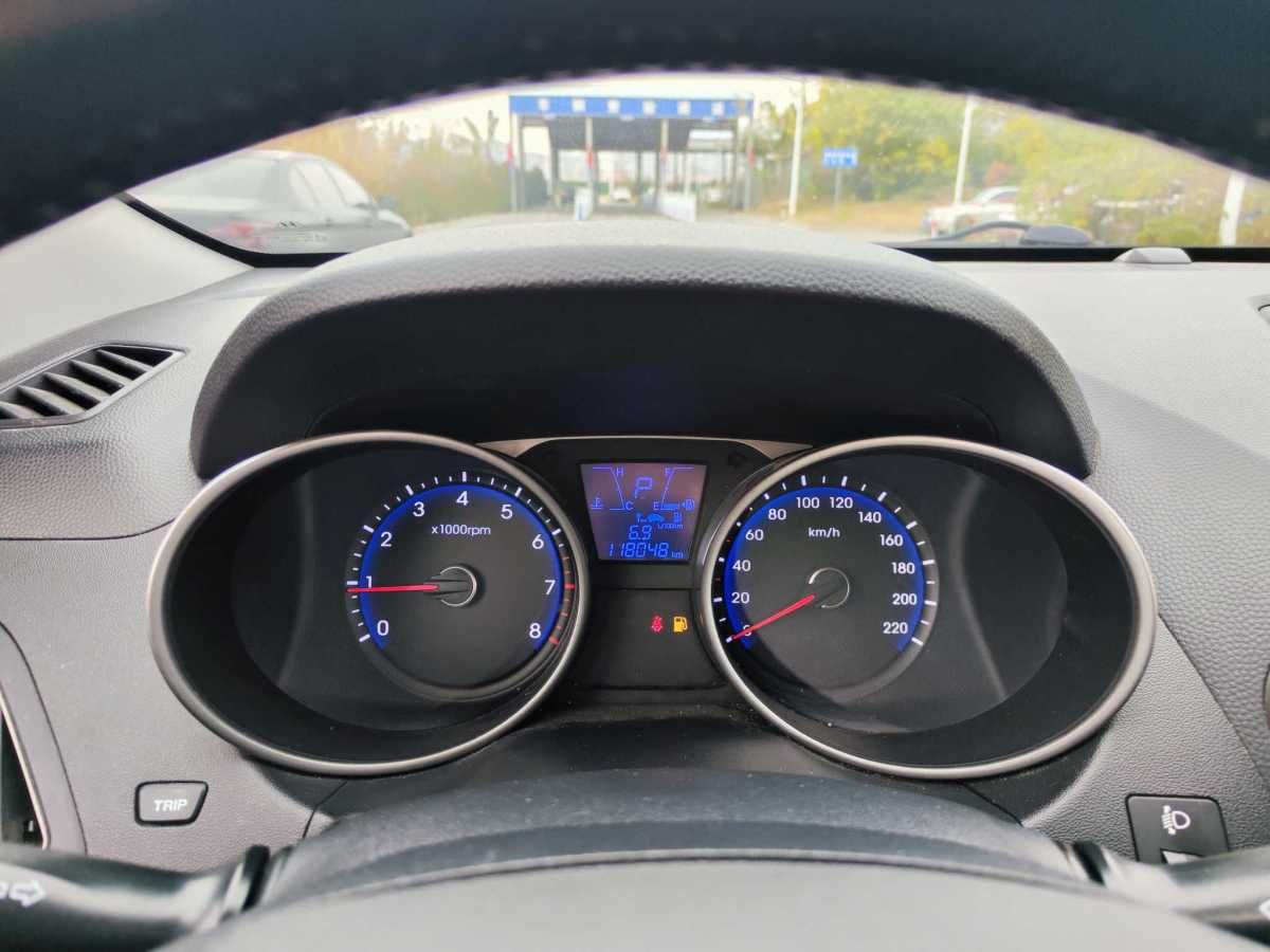 現代 ix35  2015款 2.0L 自動兩驅智能型 國V圖片