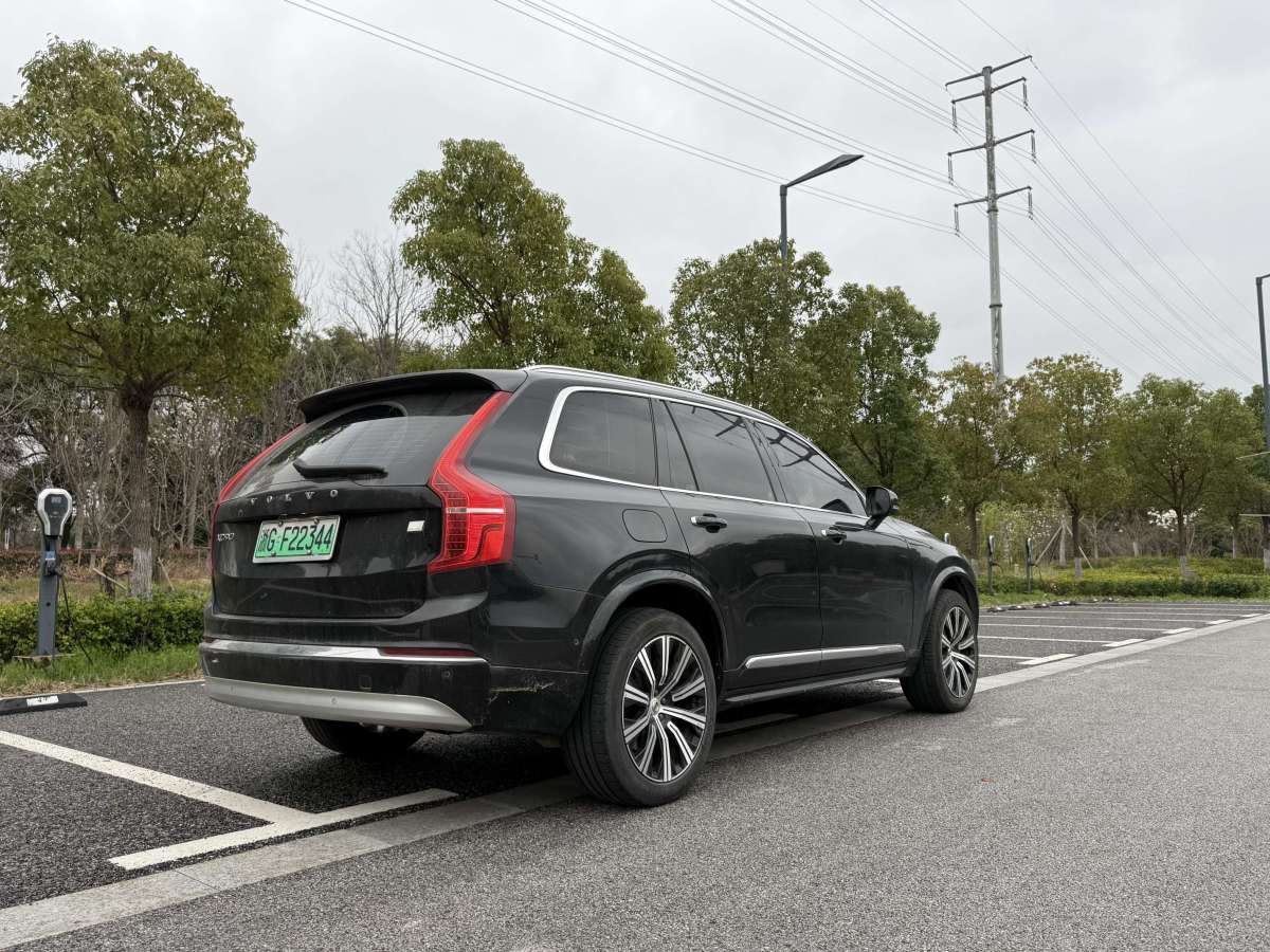 沃爾沃 XC90新能源  2022款 改款 E驅(qū)混動(dòng) T8 智尊豪華版 7座圖片