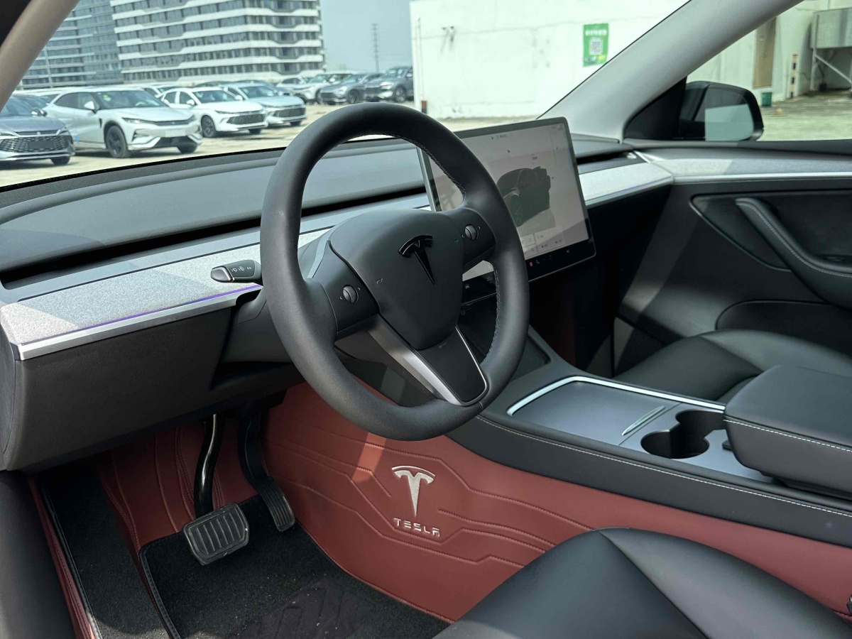 特斯拉 Model Y  2023款 煥新版 后輪驅(qū)動圖片