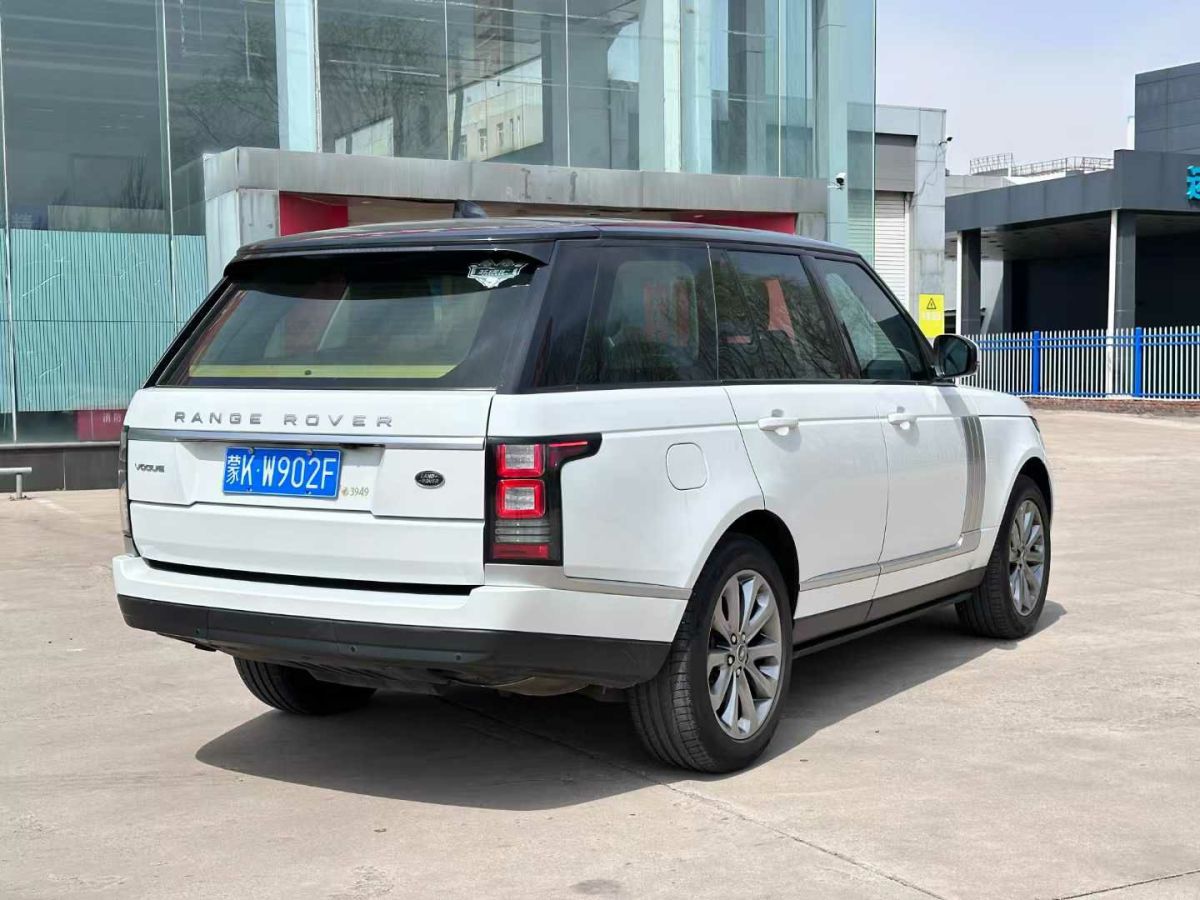 路虎 攬勝  2018款 3.0 V6 SC AB 尊崇創(chuàng)世加長(zhǎng)版圖片