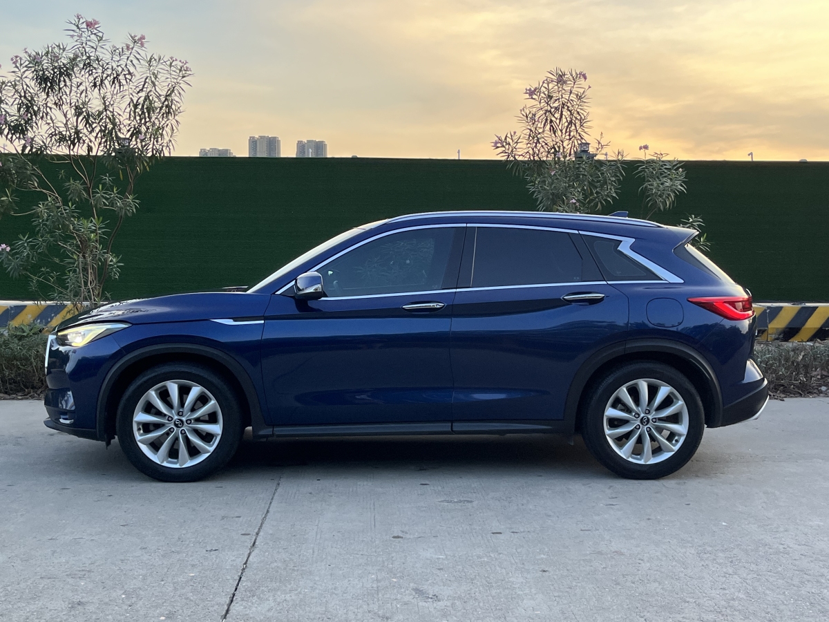 2019年2月英菲尼迪 QX50  2018款 QX50 2.0T CVT兩驅(qū)時(shí)尚版