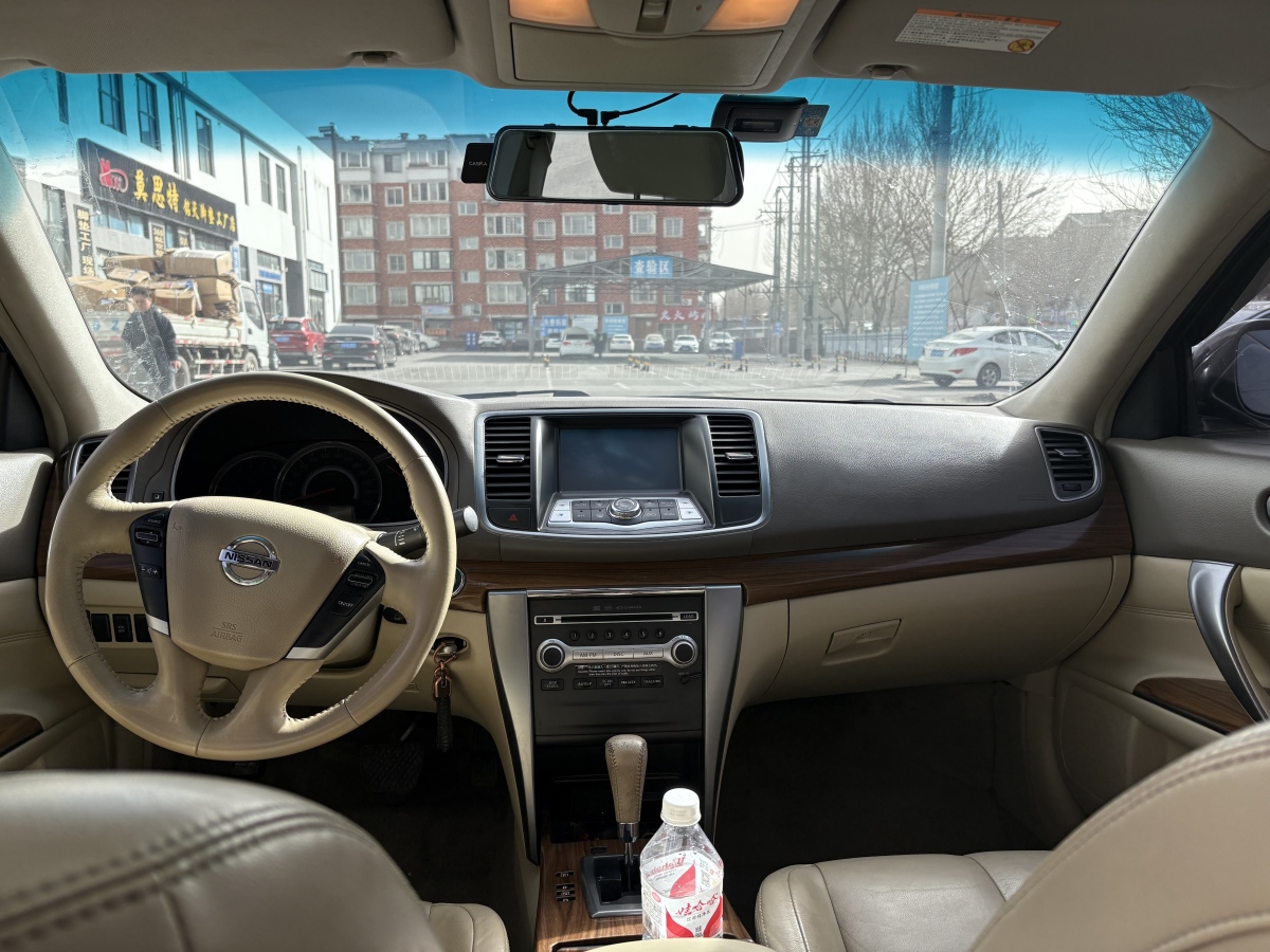 日產(chǎn) 天籟  2011款 2.5L XL榮耀版圖片