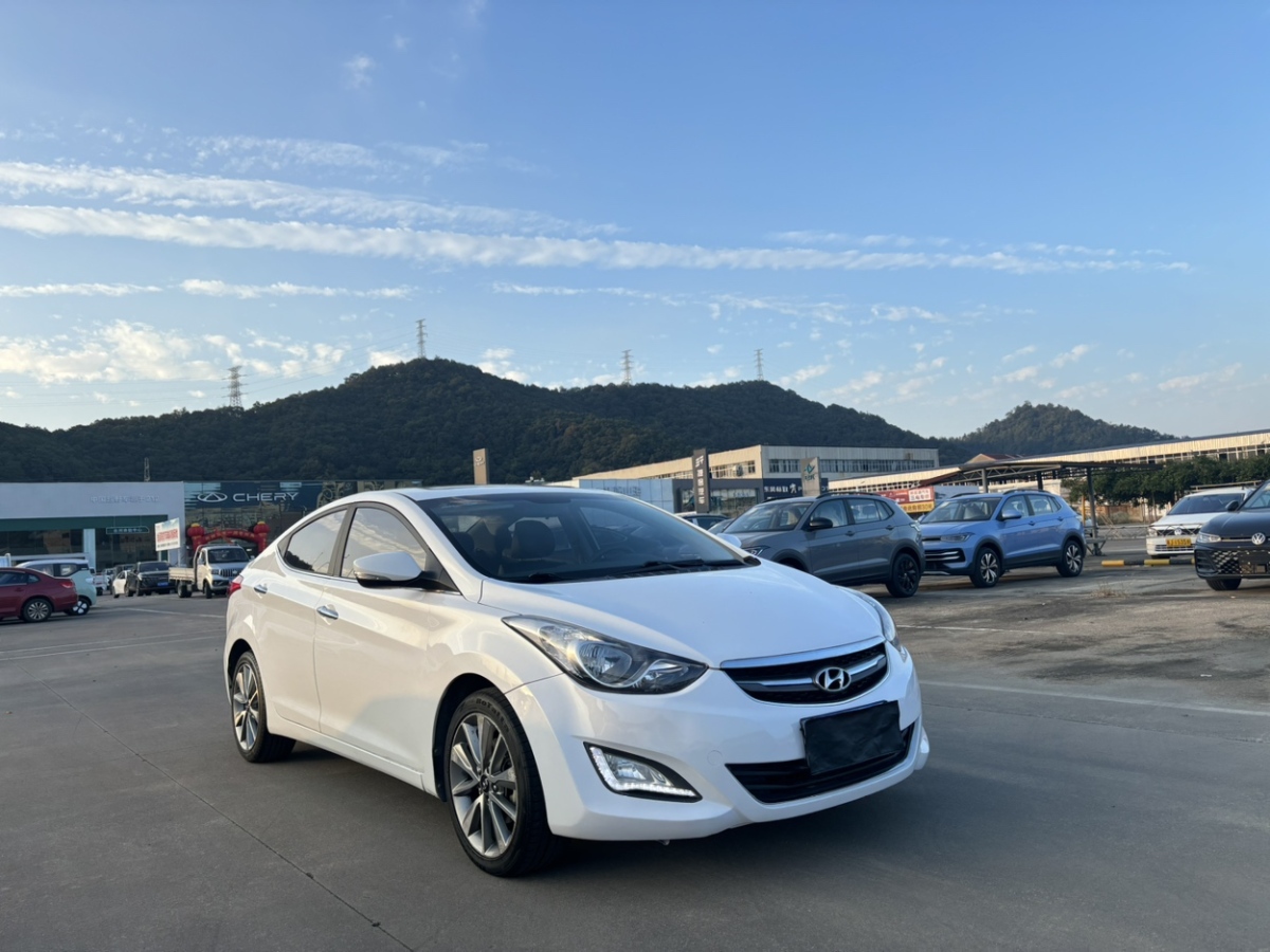 現(xiàn)代 朗動  2015款 1.6L 自動領(lǐng)先型圖片