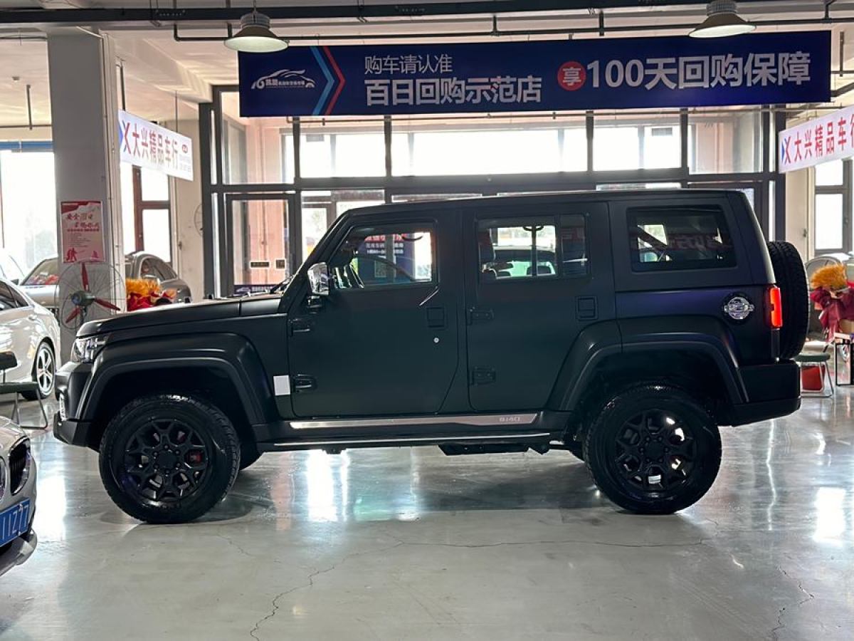 2023年2月北京 BJ40  2023款 2.0D 自動(dòng)四驅(qū)刀鋒英雄版?zhèn)b客型