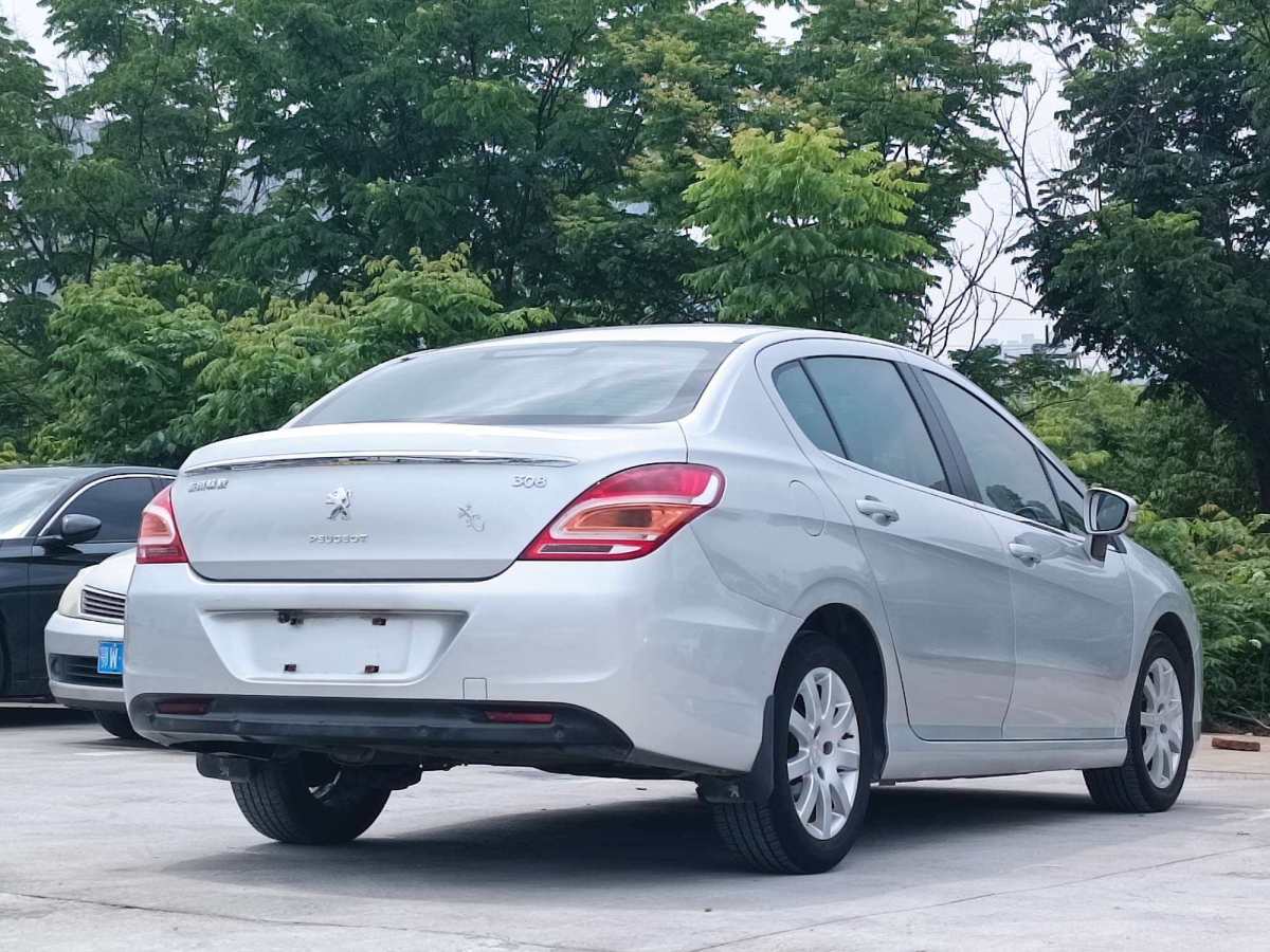 標(biāo)致 308  2013款 1.6L 自動(dòng)優(yōu)尚型圖片