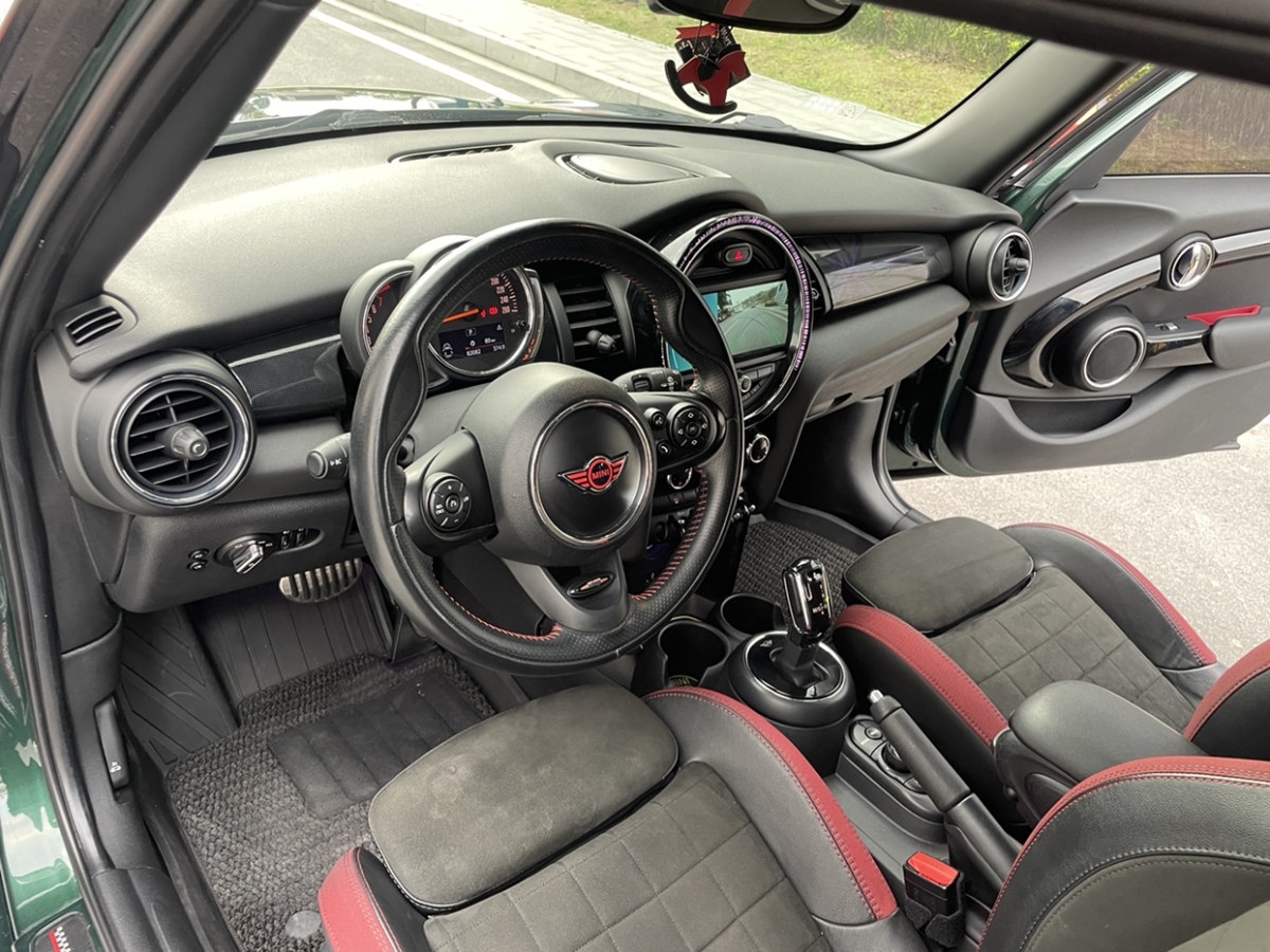 2019年5月MINI MINI  2018款 1.5T COOPER 賽車(chē)手 五門(mén)版