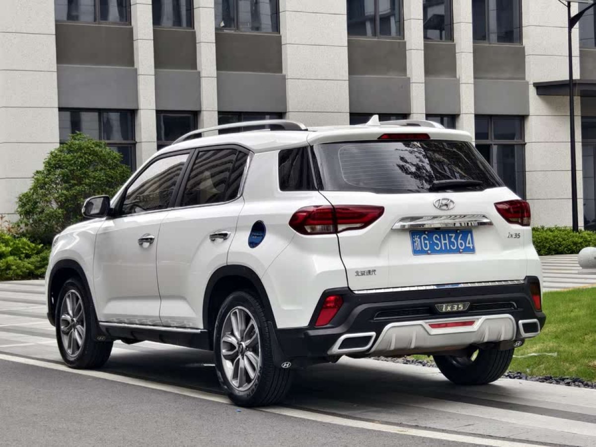 現(xiàn)代 ix35  2020款 2.0L 自動(dòng)兩驅(qū)智勇?暢享版圖片