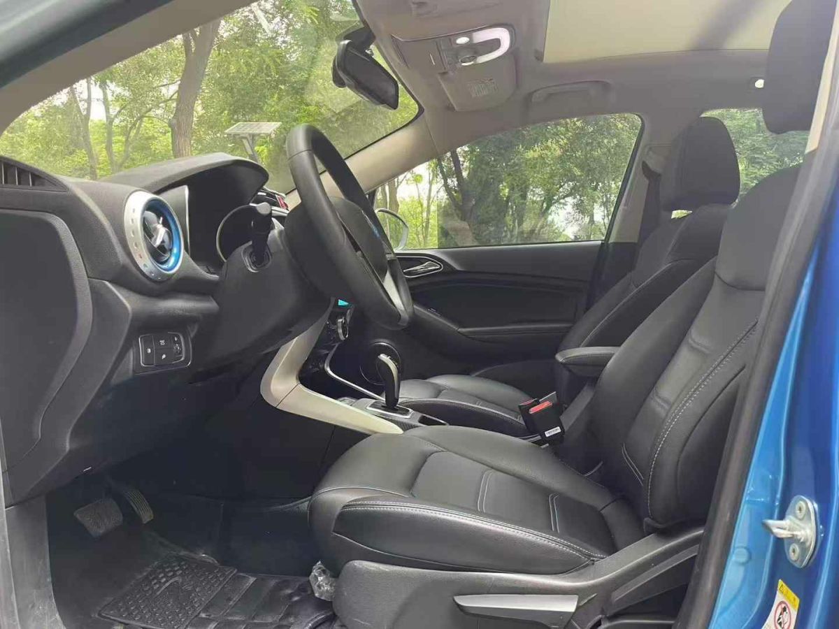 比亞迪 元新能源  2018款 EV360 智聯(lián)創(chuàng)酷型圖片
