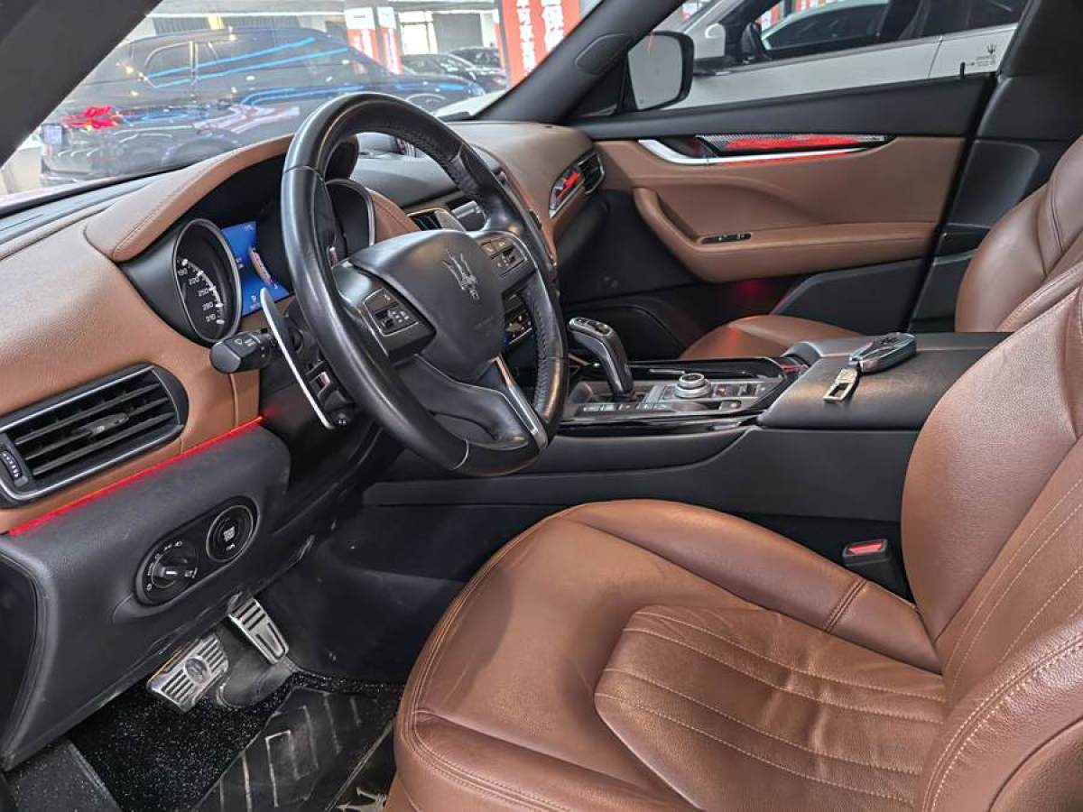 瑪莎拉蒂 Levante  2019款 3.0T 350Hp 標準版 國VI圖片