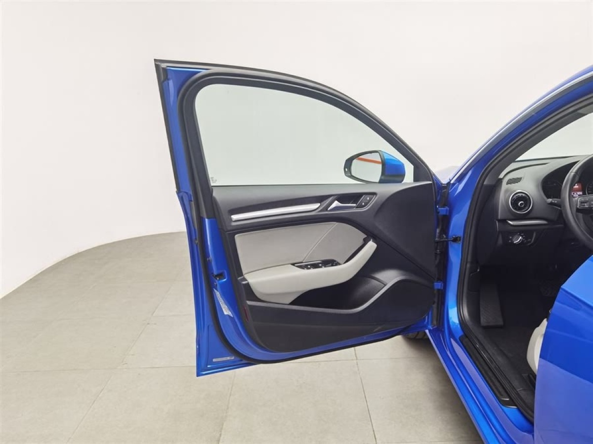 奧迪 奧迪A3  2019款 Sportback 35 TFSI 進(jìn)取型 國(guó)V圖片