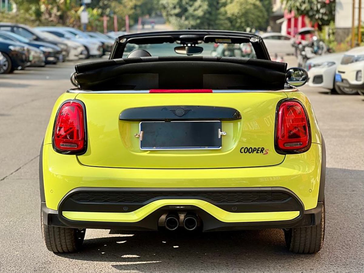 MINI MINI  2023款 改款 2.0T COOPER S 藝術(shù)家圖片