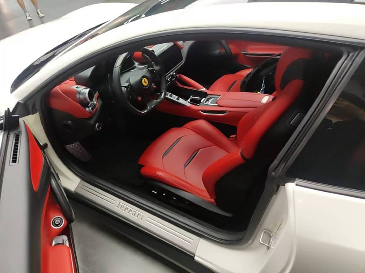 法拉利 GTC4Lusso  2016款 6.3L V12圖片