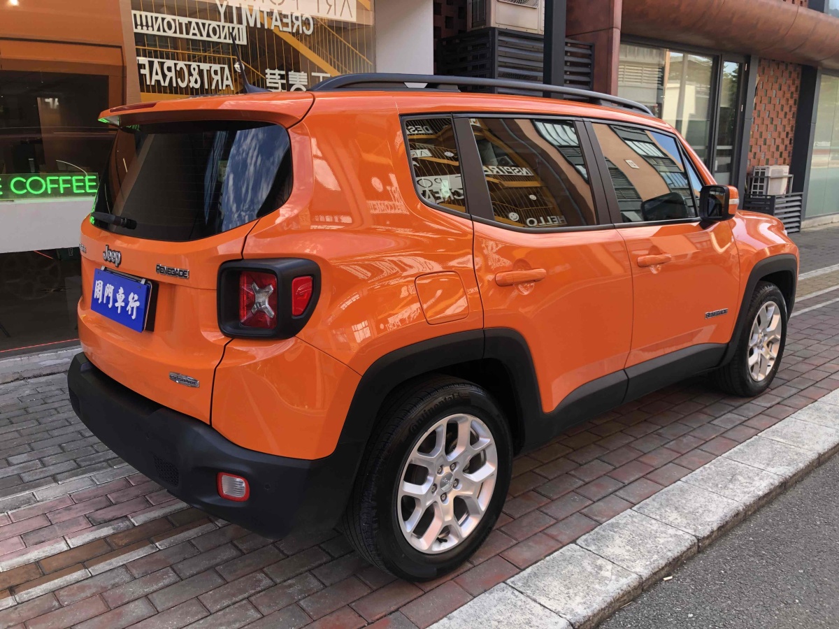 2019年11月Jeep 自由俠  2018款 互聯(lián)大屏版 180TS 自動高能版