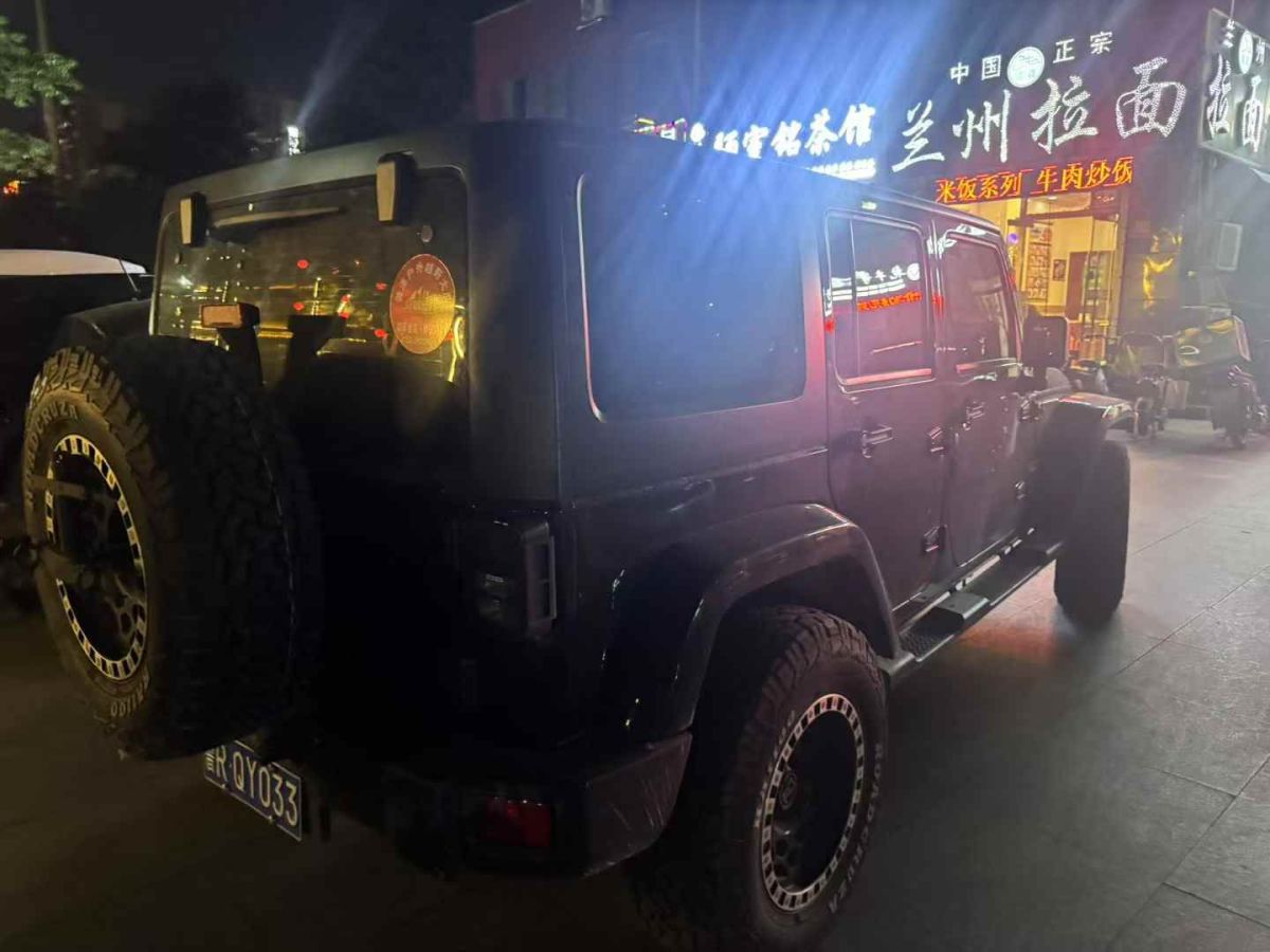Jeep 牧馬人  2014款 2.8TD Sahara 四門(mén)版圖片
