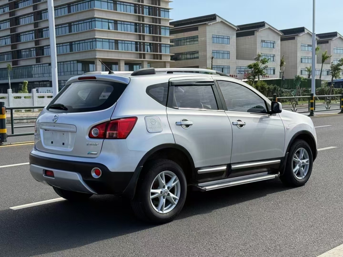 日產(chǎn) 逍客  2011款 2.0XL 火 CVT 2WD圖片