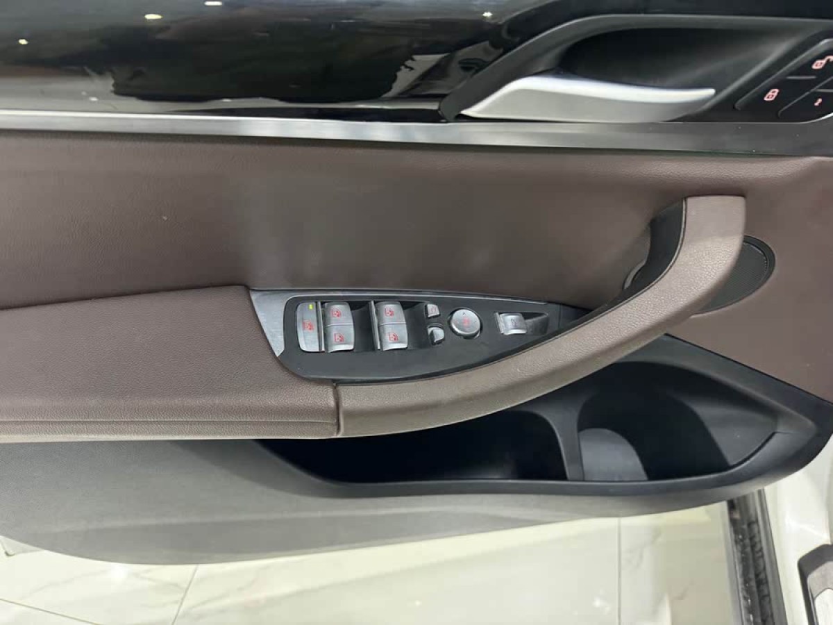 寶馬 寶馬X3  2020款 xDrive25i 豪華套裝圖片