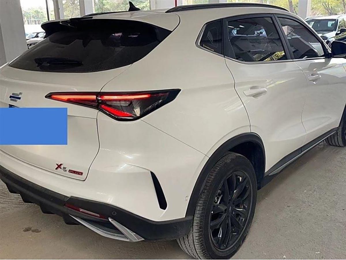 長(zhǎng)安歐尚 長(zhǎng)安歐尚X5 PLUS  2023款 1.5T DCT樂享型圖片