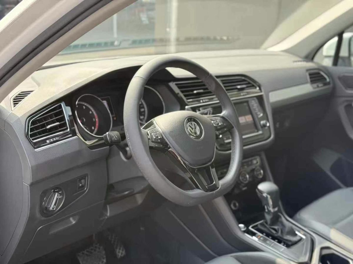 大眾 途觀  2017款 300TSI 絲綢之路舒適版圖片