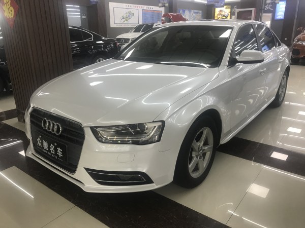 奥迪 奥迪A4L  2013款 35 TFSI 自动舒适型