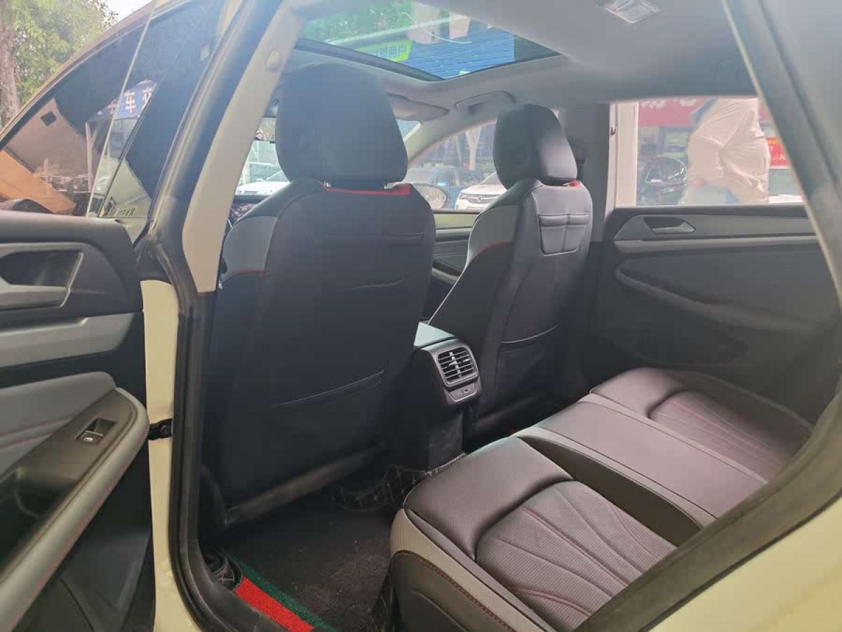 大眾 凌渡  2022款 凌渡L 280TSI DSG炫辣版圖片