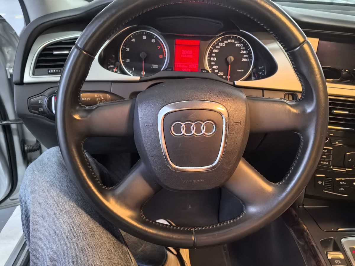 奧迪 奧迪A4L  2011款 2.0 TFSI 標準型圖片