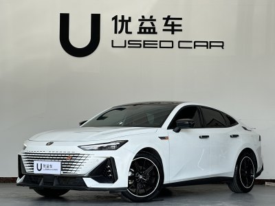 2022年8月 长安 长安UNI-V 1.5T 尊贵型图片