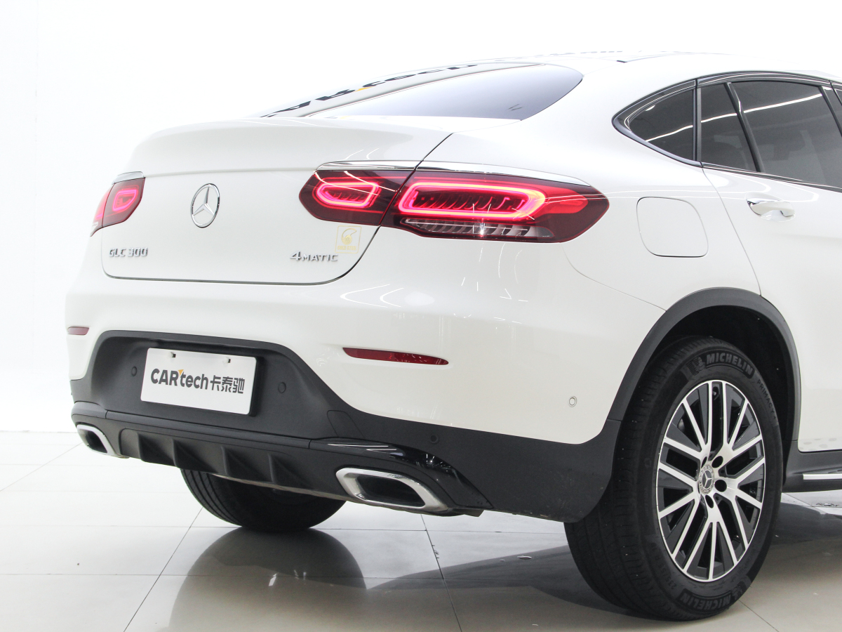 2023年6月奔馳 奔馳GLC  2023款 GLC 300 4MATIC 轎跑SUV