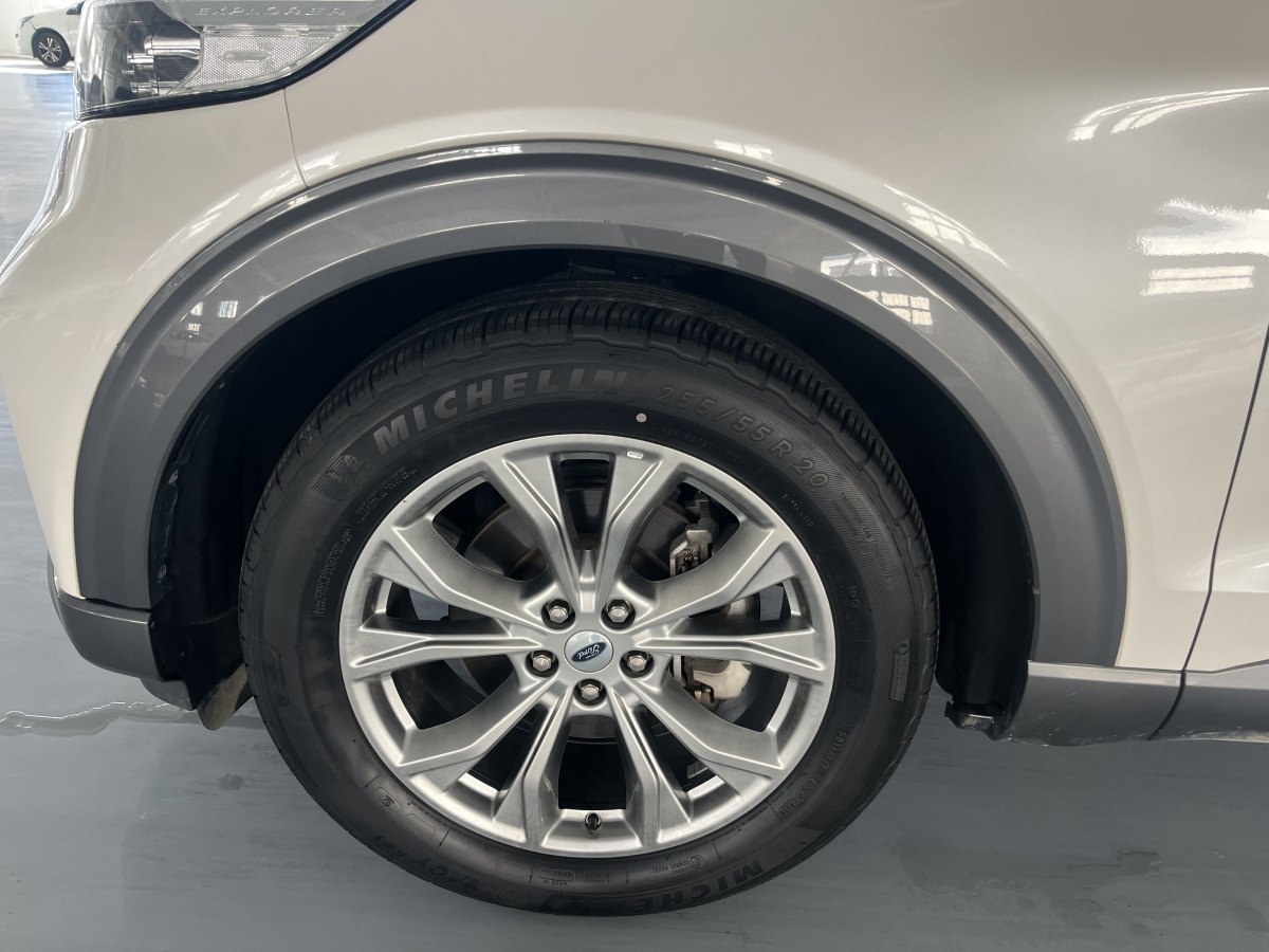 福特 探險者  2023款 EcoBoost 285 后驅(qū)風(fēng)尚版 7座圖片