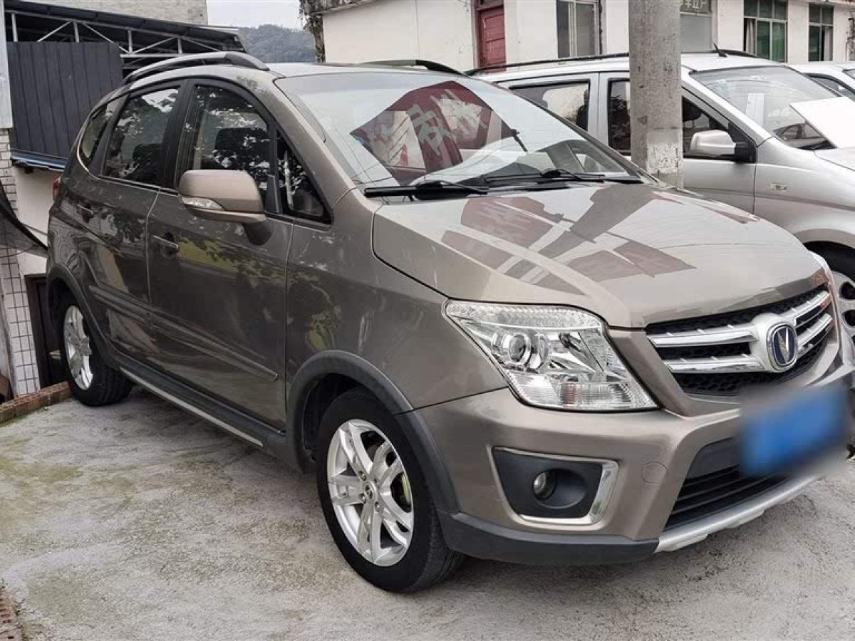 長(zhǎng)安 CX20  2014款 1.4L 手動(dòng)運(yùn)動(dòng)版 國(guó)V圖片