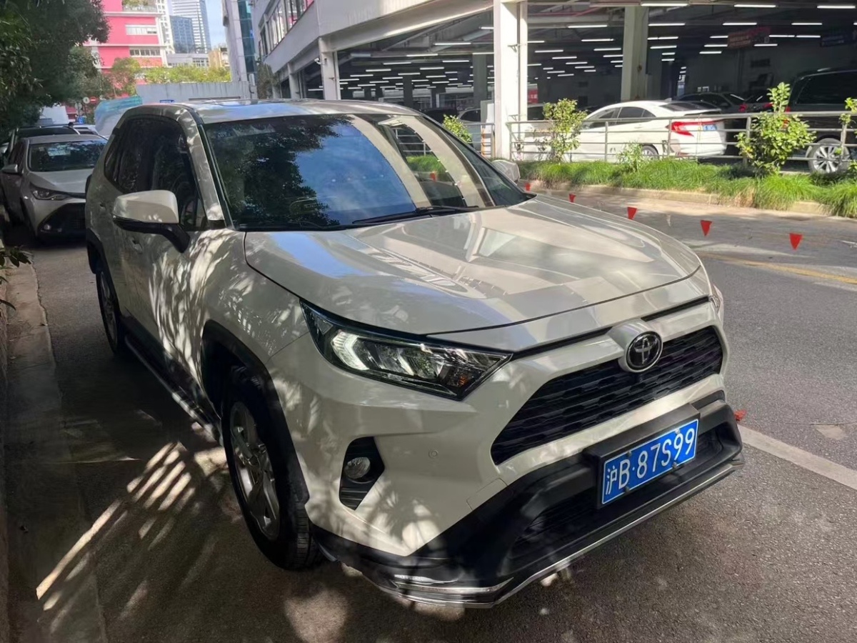 豐田 RAV4榮放  2020款 2.0L CVT兩驅風尚版圖片