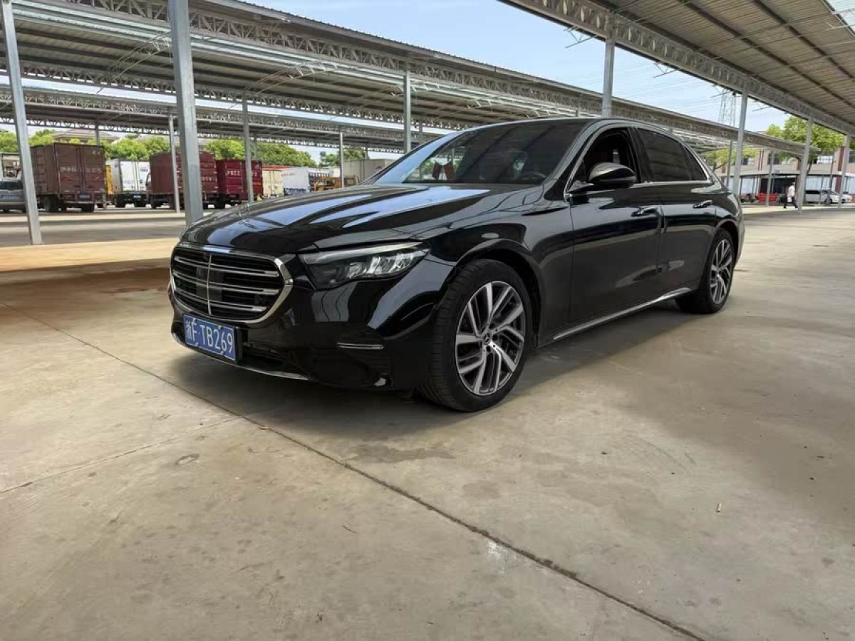 奔馳 奔馳E級  2024款 改款 E 300 L 時尚型圖片