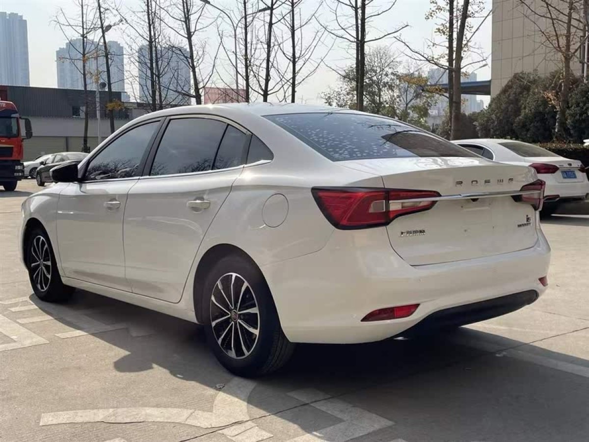 榮威 i5  2019款 1.5L 自動(dòng)4G互聯(lián)朗豪版圖片