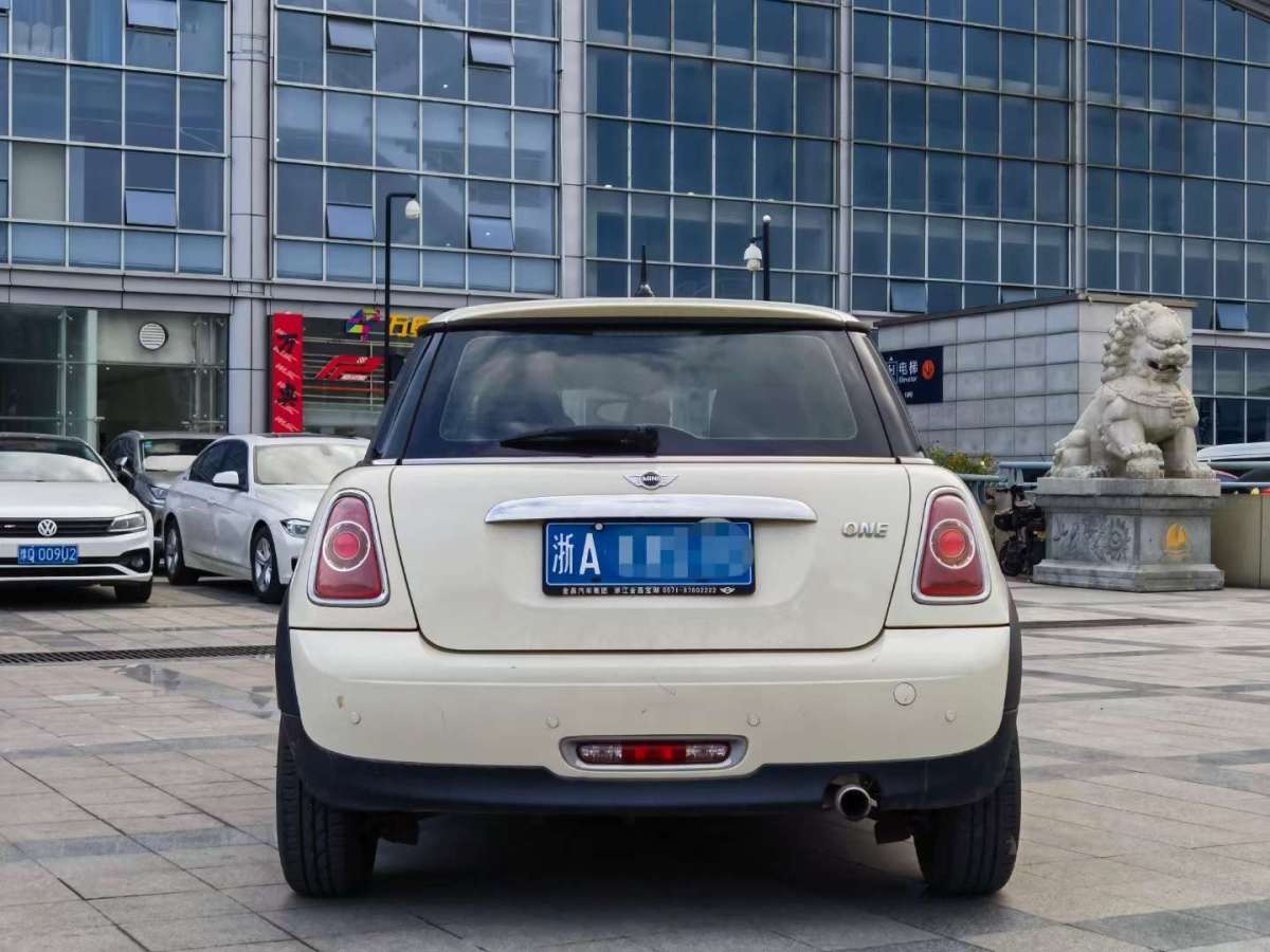 MINI MINI  2013款 1.6L ONE 限量第三款圖片