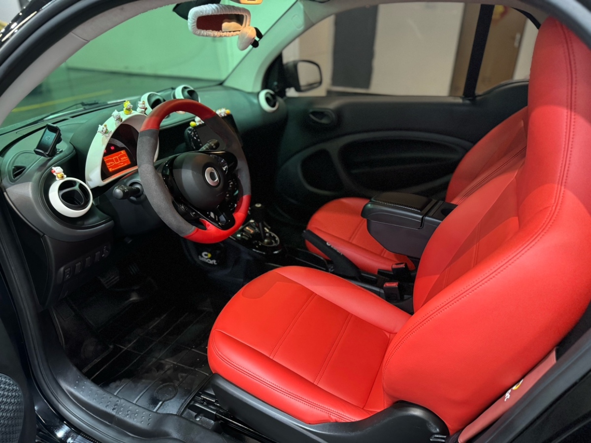 smart fortwo  2015款 1.0L 52千瓦硬顶灵动版图片