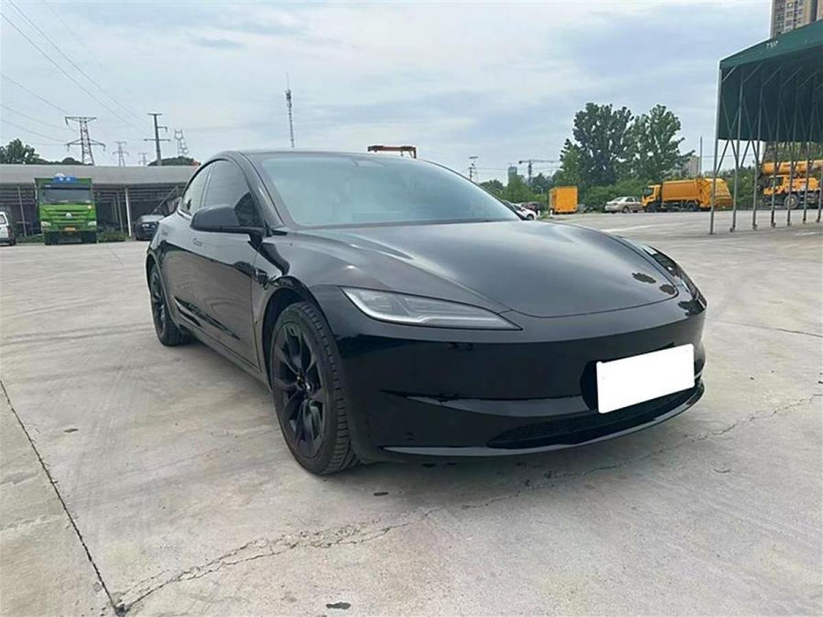 特斯拉 Model 3  2023款 后輪驅(qū)動(dòng)版圖片