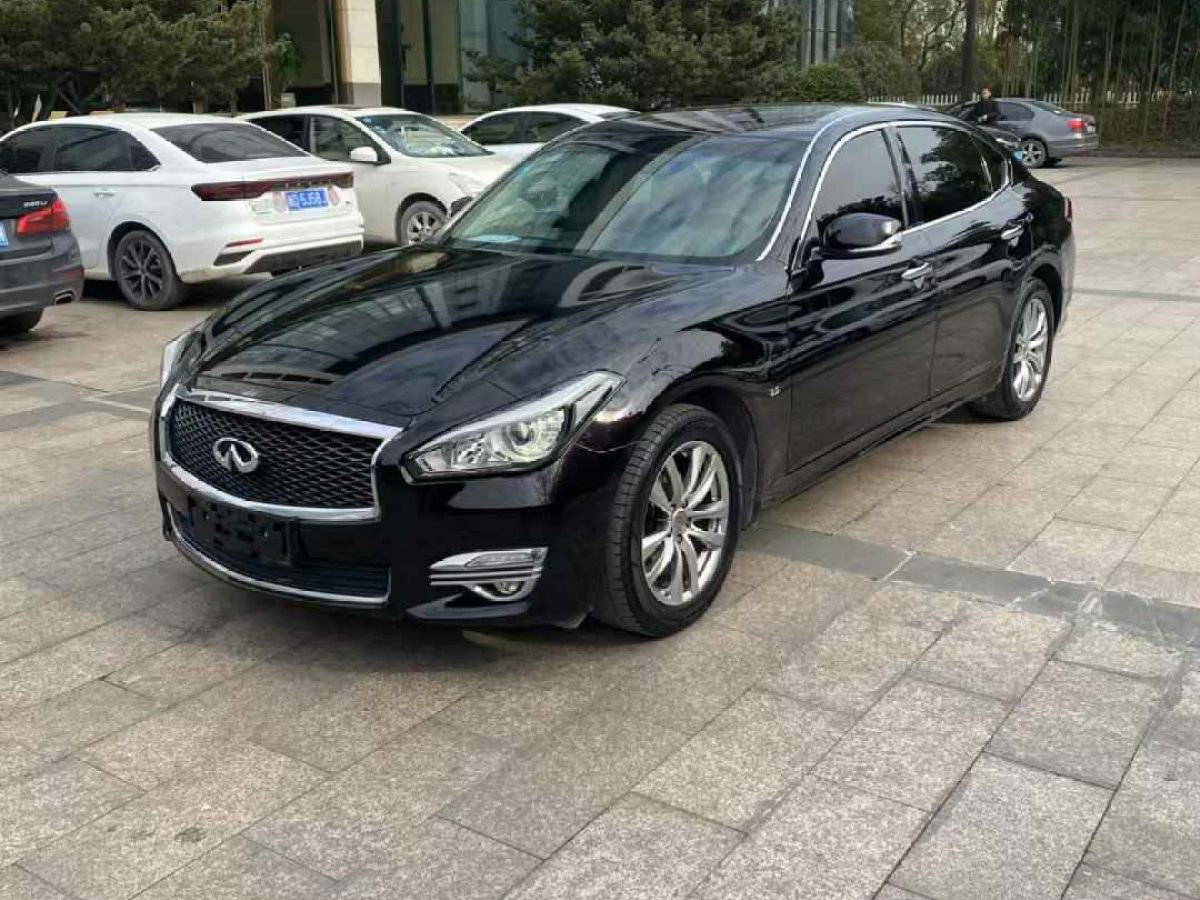 英菲尼迪 Q50L  2016款 2.0T 悅享版圖片