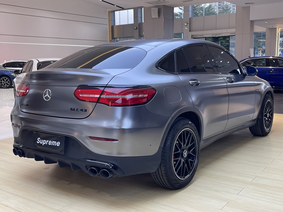 奔馳 奔馳GLC  2023款 GLC 300 4MATIC 轎跑SUV圖片