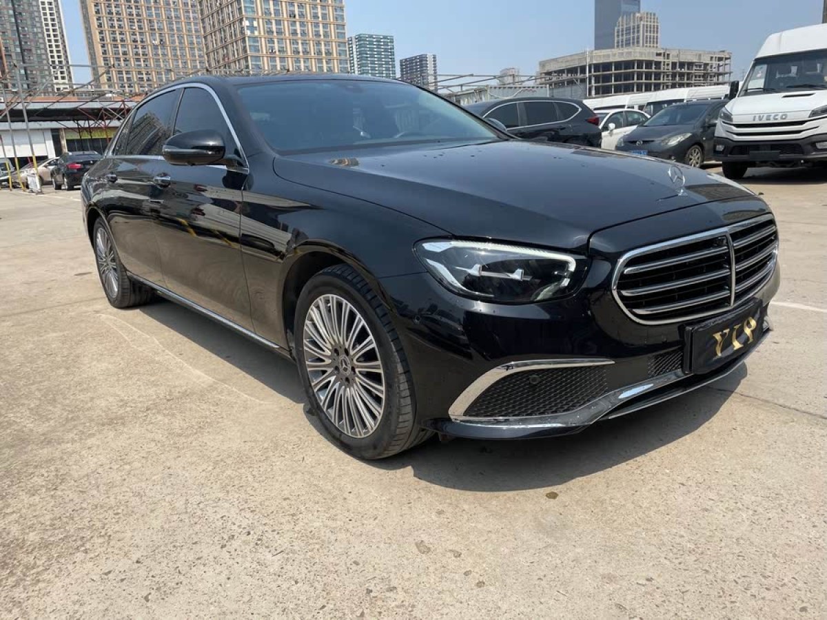 奔馳 奔馳E級(jí)  2021款 改款 E 300 L 時(shí)尚型圖片