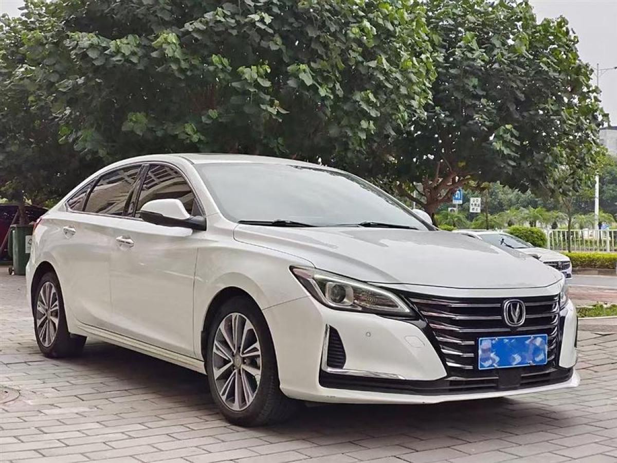 長(zhǎng)安 銳程CC  2020款 1.5T 自動(dòng)潮銳型圖片