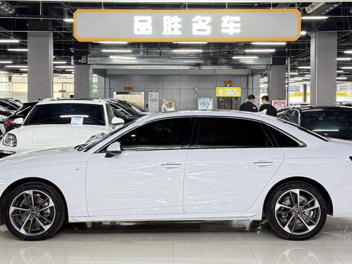 2023年11月奧迪 奧迪A4L  2023款 40 TFSI 時(shí)尚動(dòng)感型