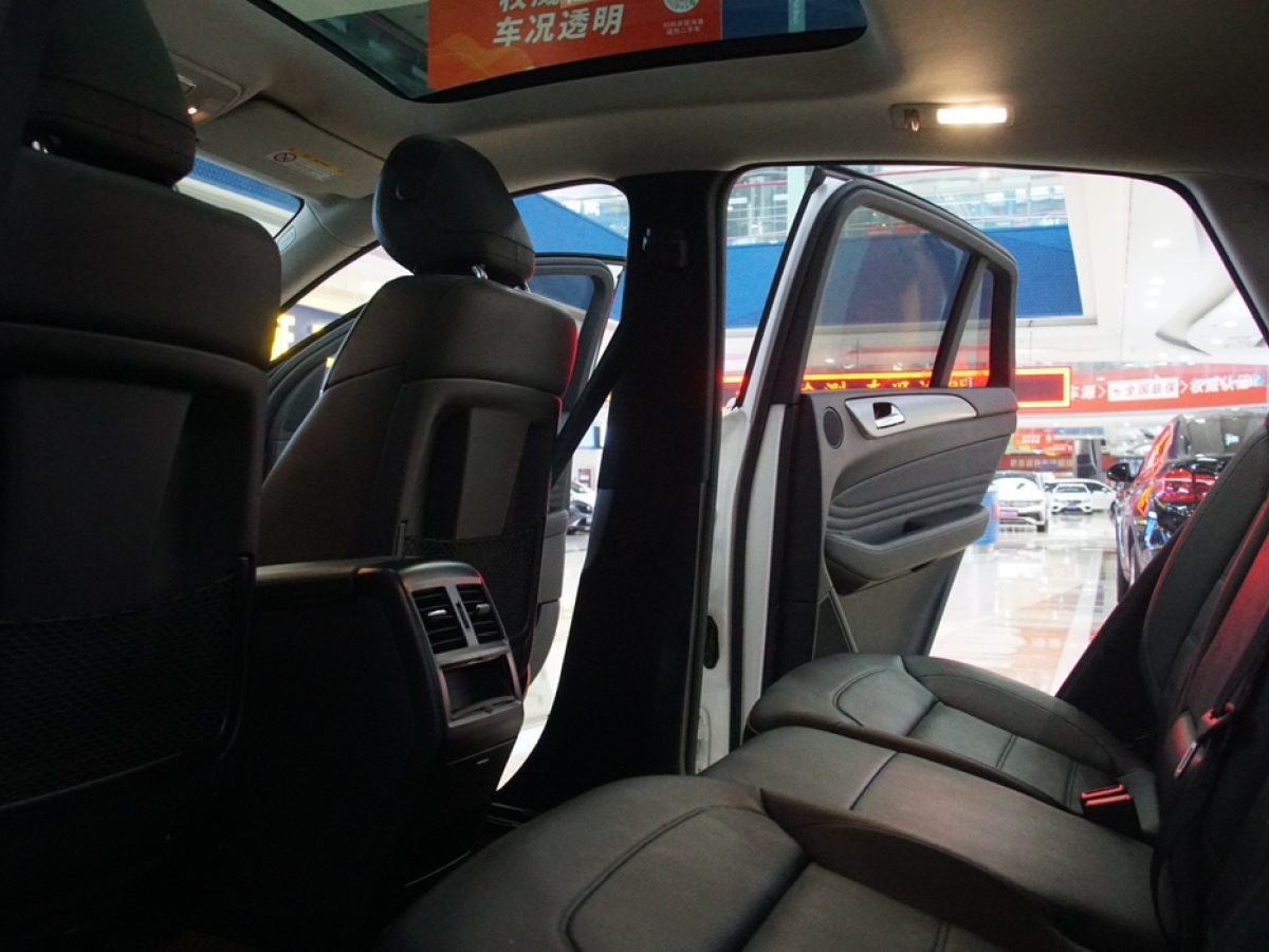 奔驰 奔驰GLE轿跑  2015款 GLE 320 4MATIC 轿跑SUV图片