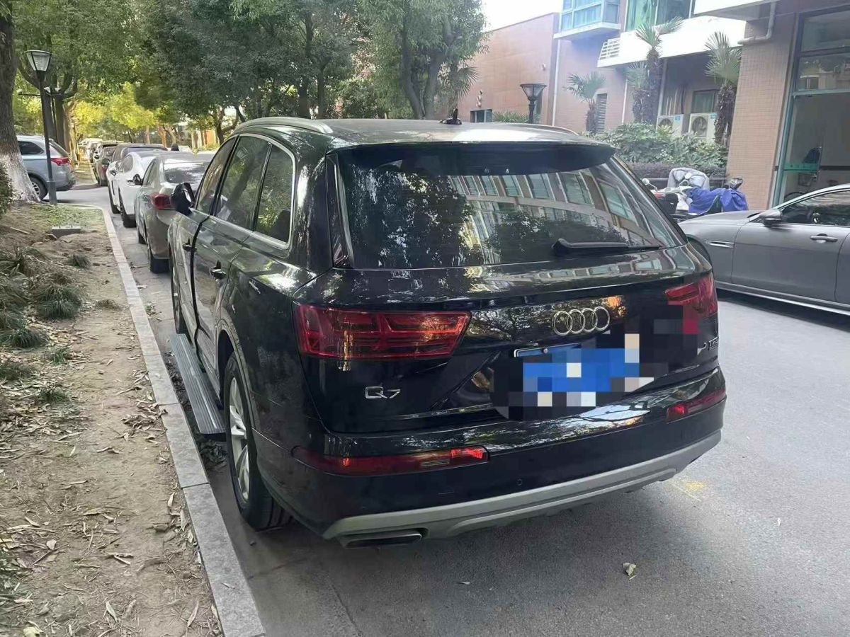 奧迪 奧迪Q7  2018款 40 TFSI S line運(yùn)動(dòng)型圖片