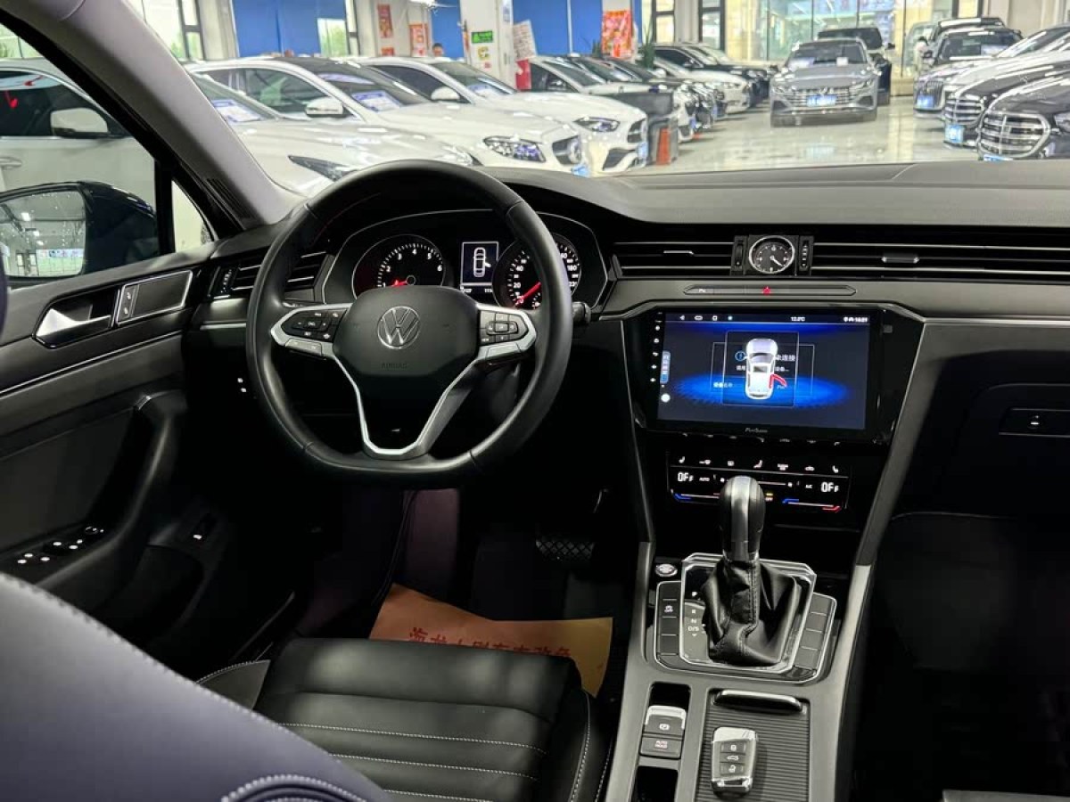 大眾 邁騰  2020款 330TSI DSG 領(lǐng)先型圖片
