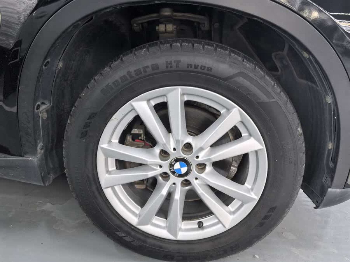 寶馬 寶馬X5  2014款 xDrive35i 領(lǐng)先型圖片