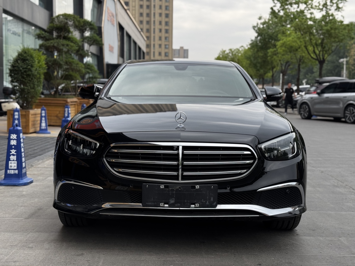 奔馳 奔馳E級新能源  2023款 E 350 e L 插電式混合動力轎車圖片