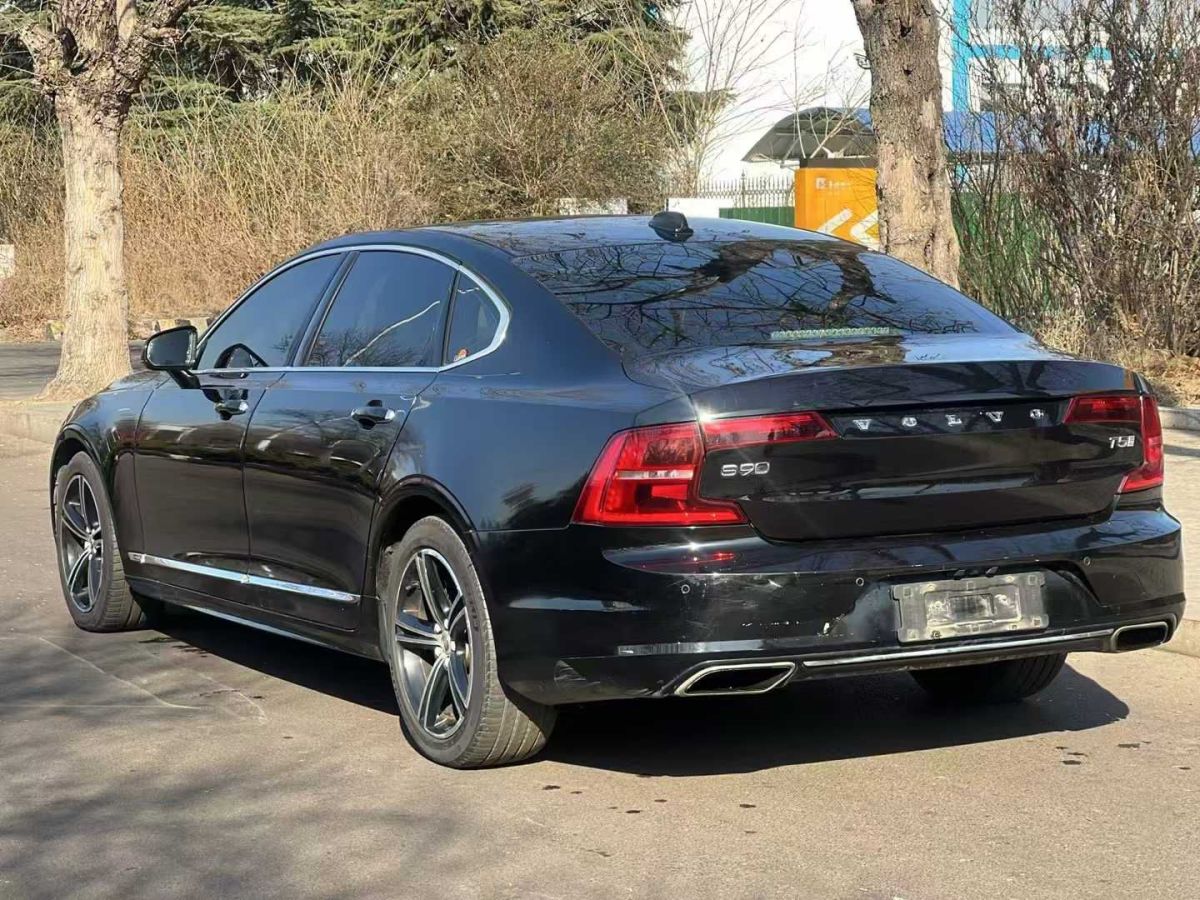 沃爾沃 S90  2018款 T4 智遠(yuǎn)版圖片