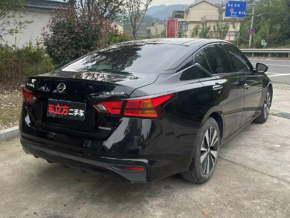 日產(chǎn) 天籟  2022款 2.0L XE 純享版圖片