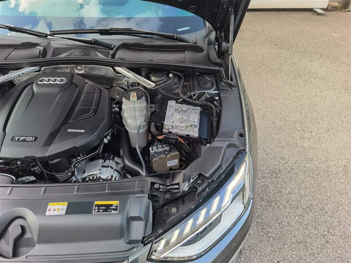 奧迪 奧迪A4L  2020款 45 TFSI quattro 臻選動(dòng)感型圖片